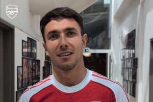 祖比门迪:最喜欢的阿森纳球员是法布雷加斯,希望在这里赢得奖杯