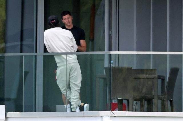 马内vs莱万：来去之间，换队后的他们谁更出色？